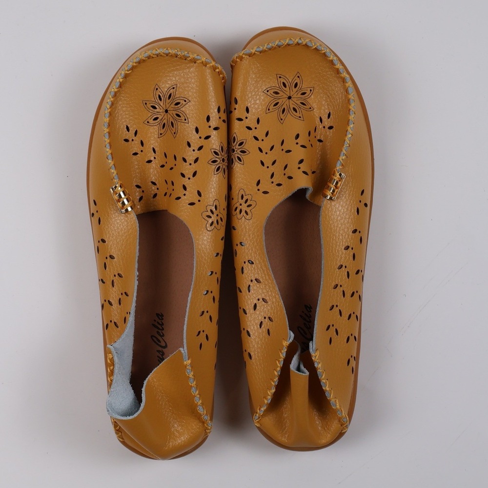 Venus Celia Loafers Floral Laser Cut Yellow Leather Slip On Flats Size 44 NWT